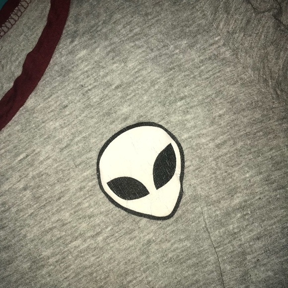 Gray Alien Ringer Tee - Picture 4 of 5